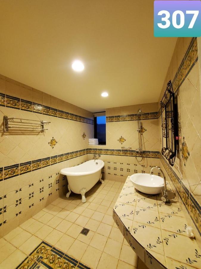 E-Ping Castle Hotel Наньвань Экстерьер фото